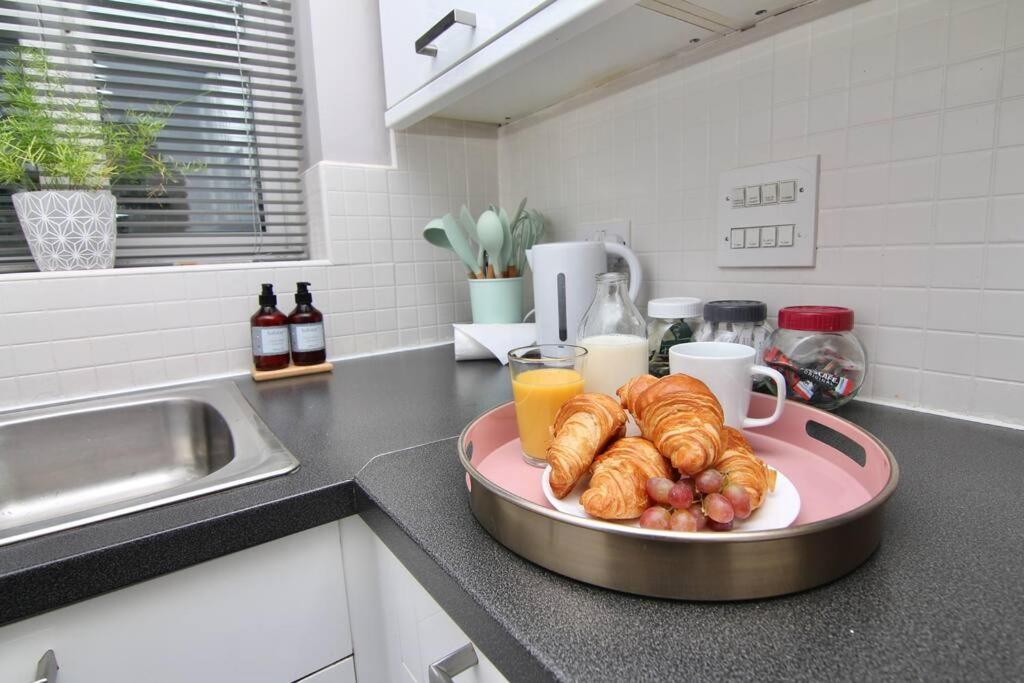 Daimler House - Cosy Home Near Coventry City Centre Екстериор снимка