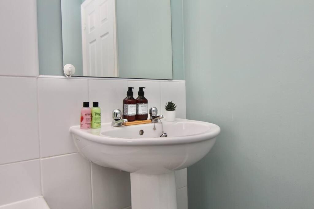 Daimler House - Cosy Home Near Coventry City Centre Екстериор снимка